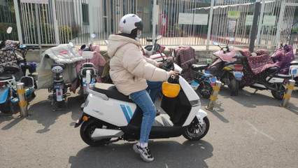 省心省力更省錢！精明“寶媽”過日子還得選小刀電動車