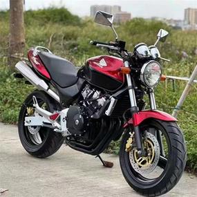 進(jìn)口本田小黃蜂與CB400 四缸水冷250cc街車的研發(fā)與復(fù)古重機(jī)魅力